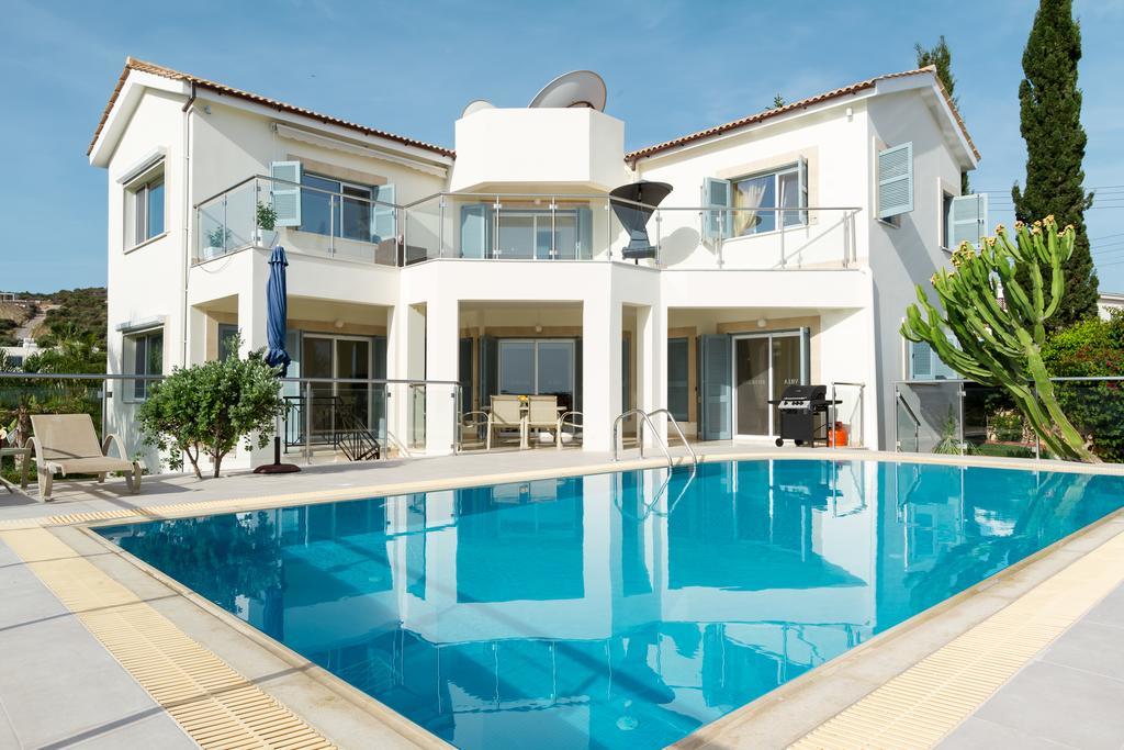 Villa Riverside Polis Exterior photo