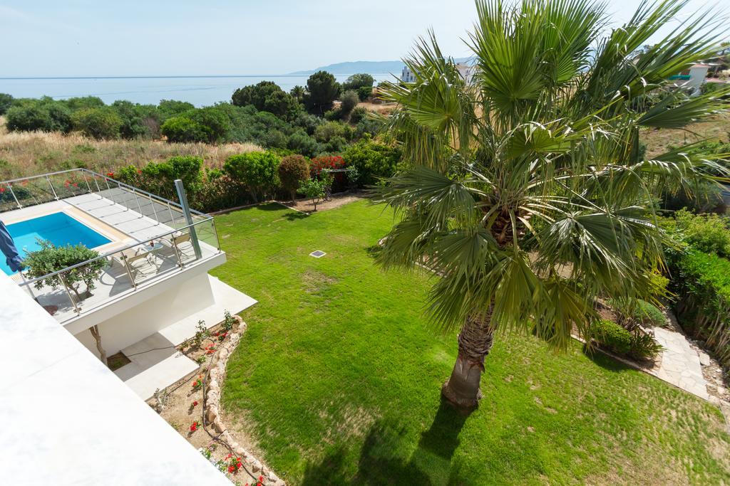 Villa Riverside Polis Exterior photo